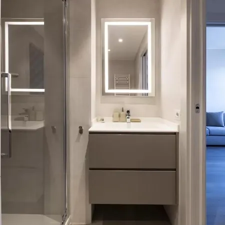 Dhome Pantano - Velasca Tower 아파트 *