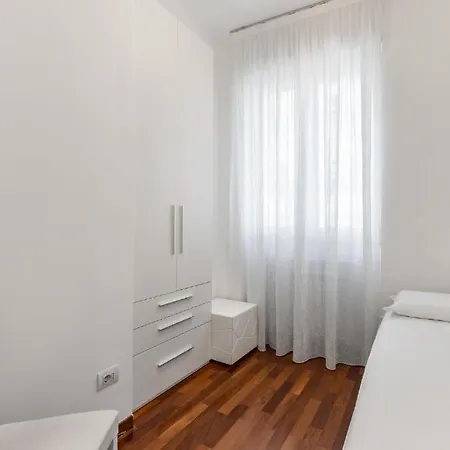 Apartment Dhome Pantano - Velasca Tower Milan